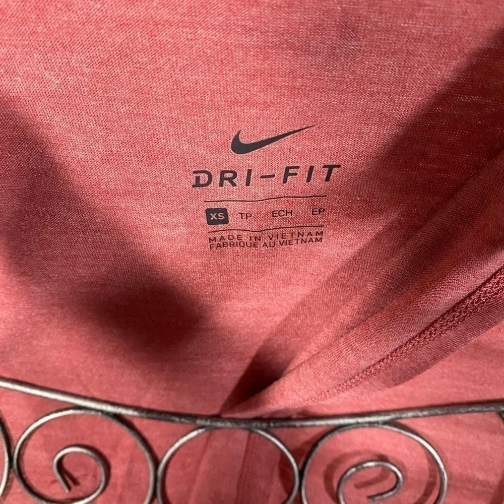 Nike nwt dri
